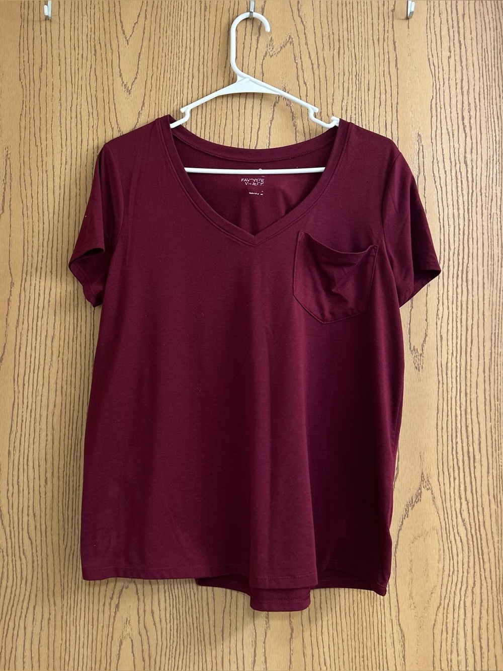 SO Women's V-Neck Pocket Tee - Burgundy